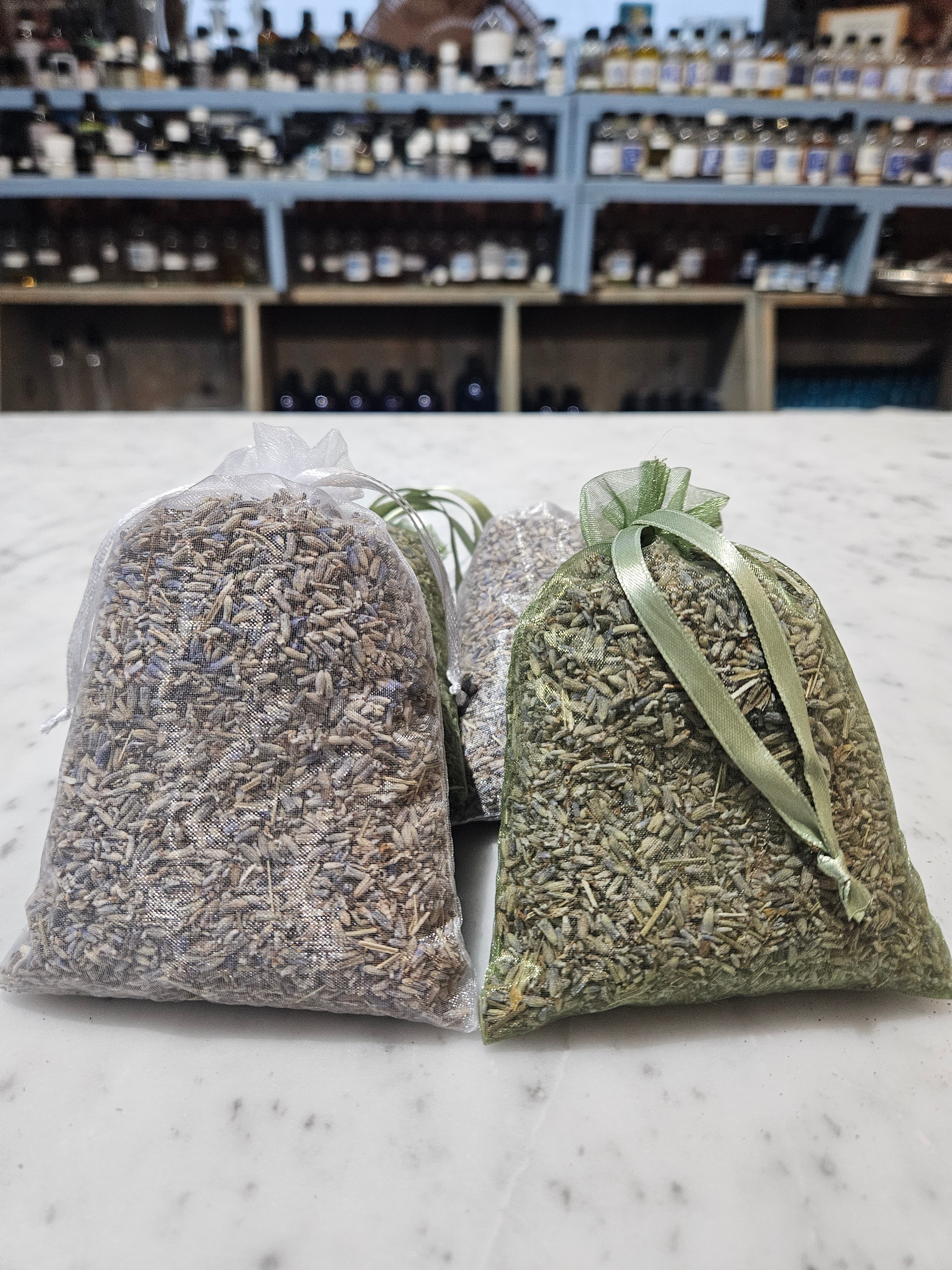 French Lavender Buds-Aromatherapy-ellënoire body, bath fragrance & curly hair